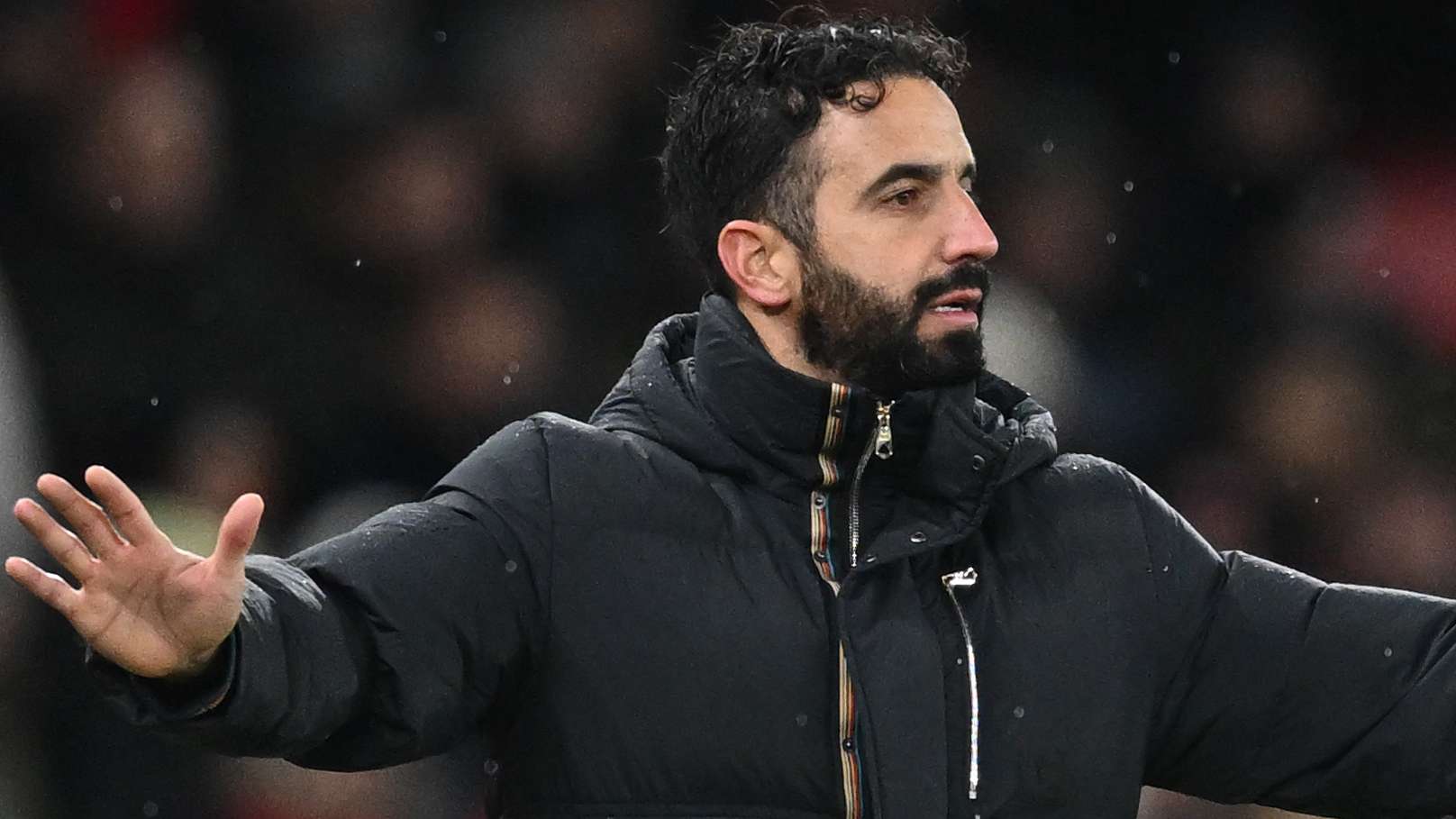 他和其他顶 他和其他顶