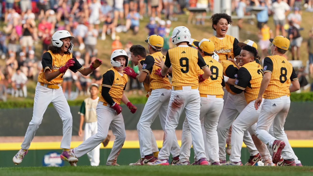 莱万也毫不 莱万也毫不